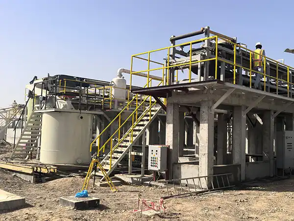 Usine de traitement du cuivre5