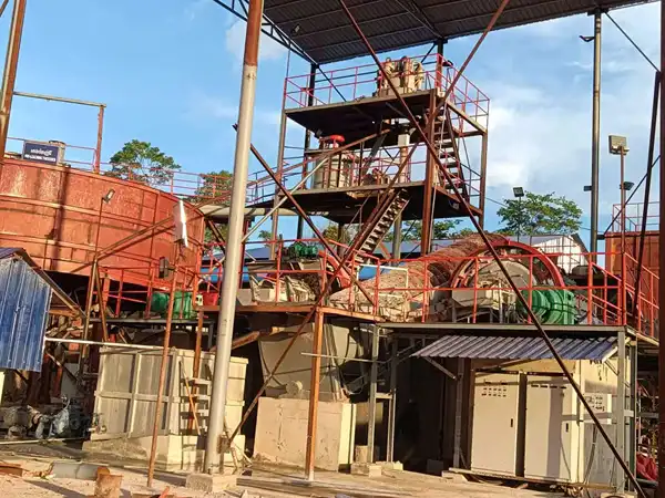 Usine de traitement de l'or6